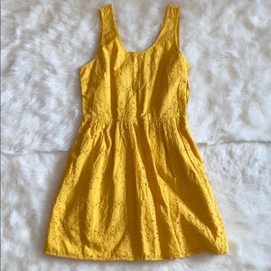 pretty yellow abercrombie dress